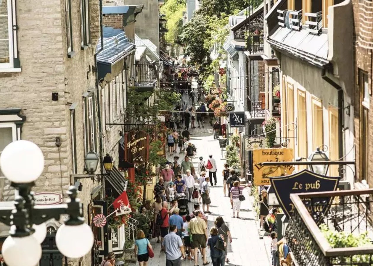 Être séduit par une des plus belles rues piétonnes au Canada